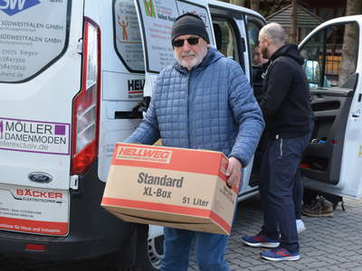 Obraz przedstawiający: Transport darów z Siegen dotarł do Zakopanego