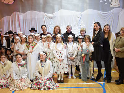 Obraz przedstawiający: Jasełka w Szkole Podstawowej nr 3 - magia Świąt w...
