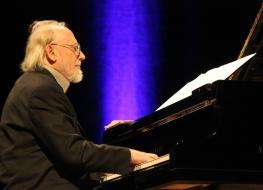Obraz przedstawiający: Koncert “Cicho, cicho Pastuszkowie” w wykonaniu Włodzimierza Nahornego