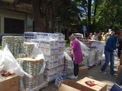 Obraz przedstawiający: Paczki żywnościowe dla mieszkańców Zakopanego