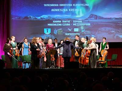 Obraz przedstawiający: Wieczór sylwestrowy z Aurorą B rozświetlił zakopiańskie niebo!