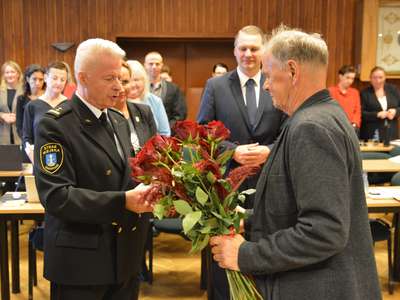 Obraz przedstawiający: 28 lat służby w Straży Miejskiej Pana Macieja Fajto