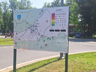 Obraz przedstawiający: Nowy EkoSłupek i tablica informacyjna – sprawdź jakość powietrza w...