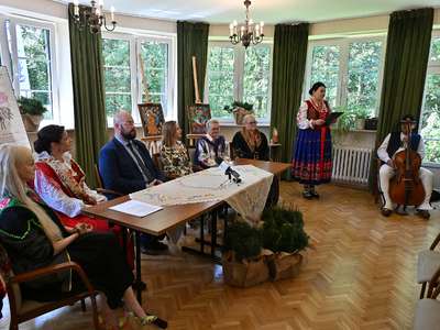 Obraz przedstawiający: Konferencja prasowa 55. Międzynarodowego Festiwalu Folkloru Ziem Górskich