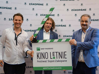 Obraz przedstawiający: Podpisanie umowy partnerskiej Kino Letnie Sopot-Zakopane