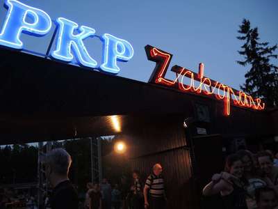 Obraz przedstawiający: Neon Zakopane w remoncie