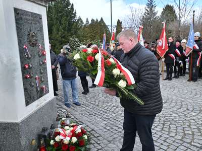 Obraz przedstawiający: W hołdzie ofiarom Golgoty Wschodu