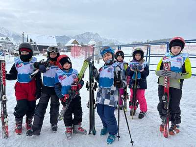 Obraz przedstawiający: Trwa program „Jeżdżę z głową” – zakopiańscy trzecioklasiści uczą się...