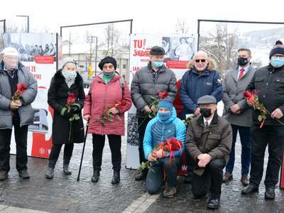 Obraz przedstawiający: TU rodziła się Solidarność