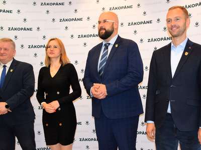 Obraz przedstawiający: Konferencja prasowa w Urzędzie Miasta Zakopane