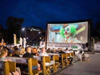 Obraz przedstawiający: Sukces frekwencyjny na półmetku festiwalu BNP Paribas Kino Letnie Sopot-Zakopane