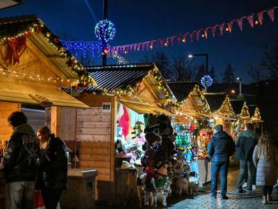 Obraz przedstawiający: Jarmark Bożonarodzeniowy w Zakopanem 2025/2026 – magia świąt pod Tatrami
