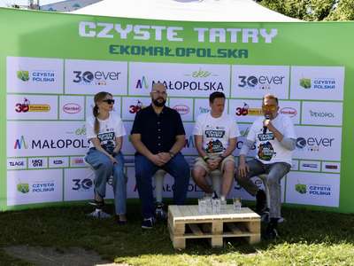 Obraz przedstawiający: Czyste Tatry ekoMałopolska - dwa dni edukacji i… 100kg śmieci