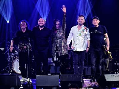 Obraz przedstawiający: WIOSNA JAZZOWA  W KOBIECEJ TONACJI