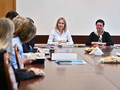 Obraz przedstawiający: Oświata w centrum uwagi - spotkanie z dyrektorami szkół