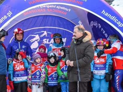 Obraz przedstawiający: 12H Slalom Maraton z udziałem Prezydenta RP Andrzeja Dudy
