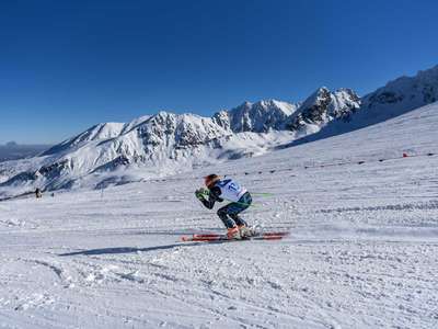 Obraz przedstawiający: Luty z Pucharem Zakopanego w narciarstwie alpejskim