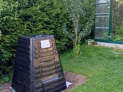 Obraz przedstawiający: Złóż wniosek o przydomowy kompostownik