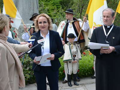 Obraz przedstawiający: Konferencja prasowa zapowiadająca nadchodzące wydarzenia związane z 25. rocznicą Pielgrzymki...