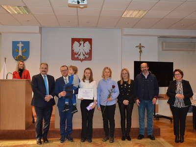 Obraz przedstawiający: Stypendia Burmistrza rozdane!