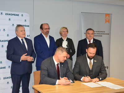 Obraz przedstawiający: Podpisanie Aktu Notarialnego