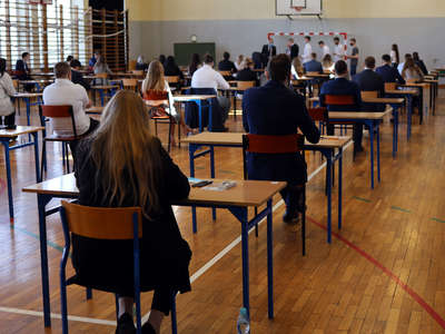 Obraz przedstawiający: Egzamin 8-klasistów już za nami