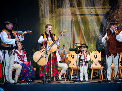Obraz przedstawiający: Siła Korzeni – wyjątkowy koncert i nagroda