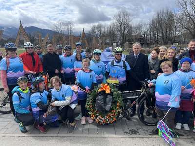 Obraz przedstawiający: Finał Tour de PSONI w Zakopanem - Razem Jedziemy po...