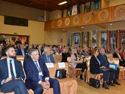 Obraz przedstawiający: Szkoły społeczne spotkały się w Zakopanem