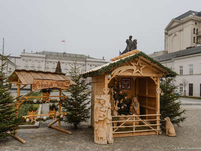 Obraz przedstawiający: Góralska szopka betlejemska przed Pałacem Prezydenckim