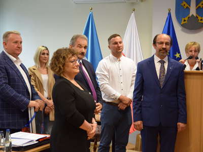 Obraz przedstawiający: Odznaczenia „Honorowy Dawca Krwi – Zasłużony dla Zdrowia Narodu” oraz...