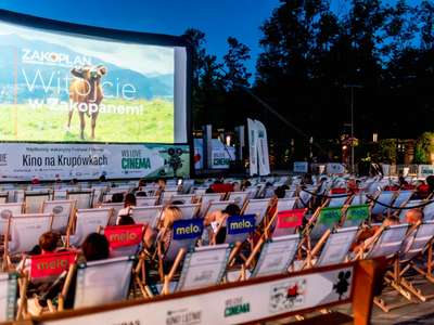 Obraz przedstawiający: 18. edycja Festiwalu BNP Paribas Kino Letnie Sopot-Zakopane na półmetku...