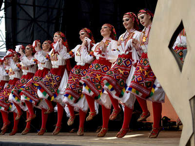Obraz przedstawiający: Czwarty dzień 54. Międzynarodowego Festiwalu Folkloru Ziem Górskich
