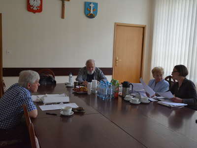 Obraz przedstawiający: Posiedzenie Jury 52. Ogólnopolskiego Konkursu Poetyckiego na wiersz o tematyce...