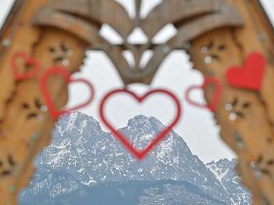 Obraz przedstawiający: Zakochajcie się w Zakopanem w Walentynki! #KochamZakopane
