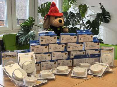 Obraz przedstawiający: Czujki dymu dla najbardziej potrzebujących