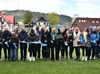 Obraz przedstawiający: Zakopane uroczyście otworzyło nowy Miejski Stadion Sportowy