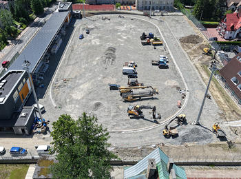 Obraz przedstawiający: Stadion przy ul. Orkana w Zakopanem coraz bliżej ukończenia – oddanie obiektu już we wrześniu