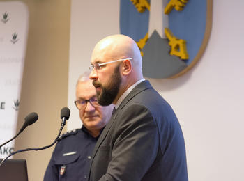 Obraz przedstawiający: Bezpieczeństwo w Zakopanem. Służby podsumowują rok wyzwań i współpracy