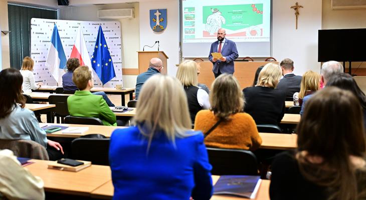 Obraz przedstawiający: Spotkanie z przedsiębiorcami i instytucjami kultury o promocji Zakopanego