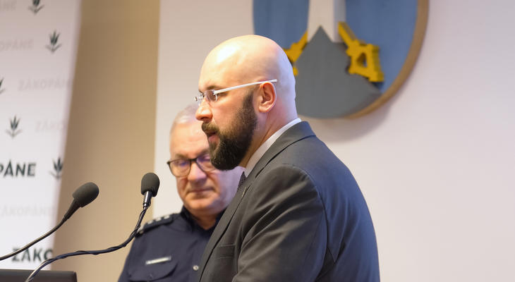 Obraz przedstawiający: Bezpieczeństwo w Zakopanem. Służby podsumowują rok wyzwań i współpracy