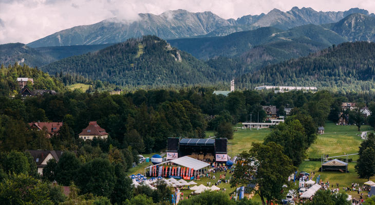 Obraz przedstawiający: Zakopane zaprasza do Krakowa! Rusza sezon letni – muzyka, kultura, Tatry i góralska gościnność już 24 czerwca na Rynku Głównym w Krakowie