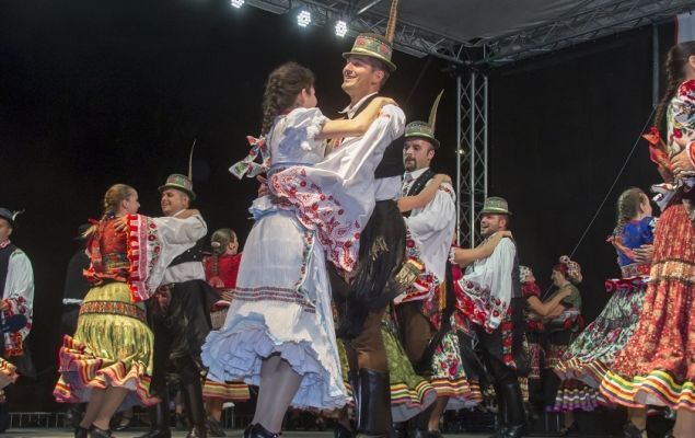 Węgry &quot;Matyó Folkdance Ensemble&quot;