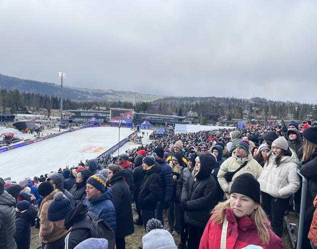 Pierwsze w historii skoki w punkt i niesamowity doping na Wielkiej Krokwi