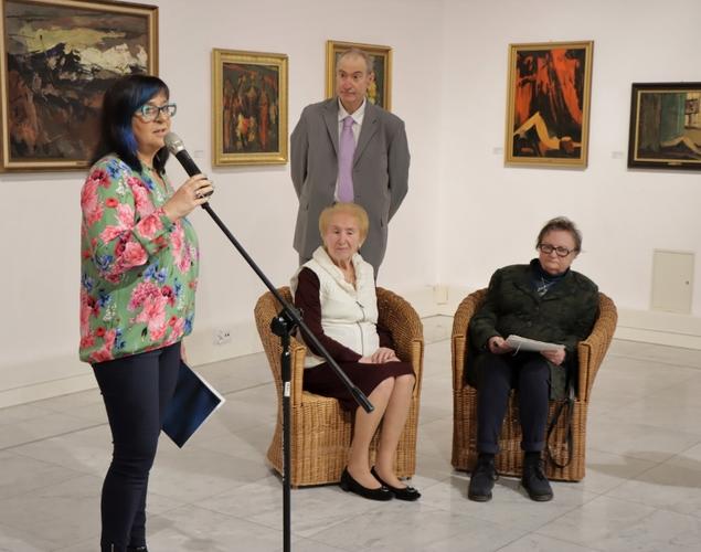 Obraz przedstawiający: Wernisaż wystawy Salon Marcowy 2023. Grzegorz Pecuch - rzeźba, Wojciech Fleck - malarstwo