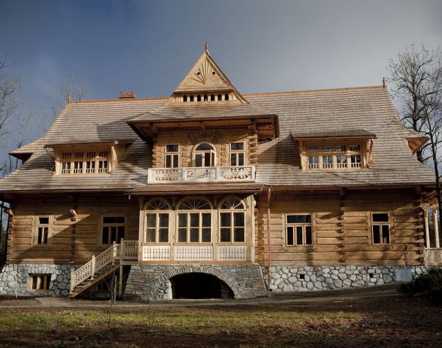 20th Century Art Gallery in the Oksza Villa, a branch of the Tatra Museum